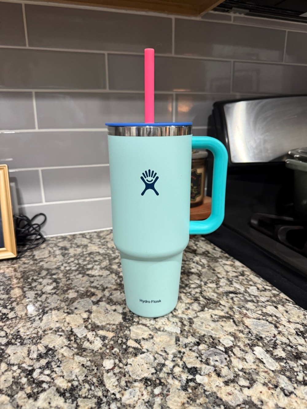 Hydro Flask Polar Plunge Mashup with Pink Straw
